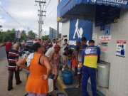 Na Bahia, grevistas se somam à ação e vendem gás de cozinha a preços justos para população