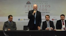 Prefeituras de Minas Gerais não vão pagar 13º dos funcionários