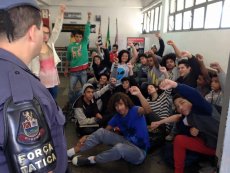 Juiz decide pela liberação dos jovens detidos na Fábrica de Cultura da Brasilândia