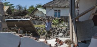 98 morrem e 200 ficam feridas com terremoto de magnitude 7,0 na Indonésia 