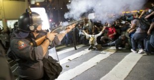 Alckmin paga bônus para polícia, o mérito de matar
