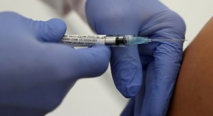Médicos sofrem graves ameaças de negacionistas antivacina na Alemanha