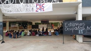 Estudantes da UFMG em ocupação respondem ao jornal Estado de Minas