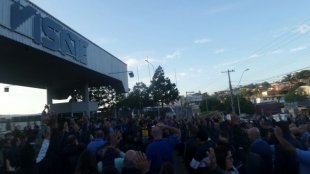 Assembleia encerra a greve dos rodoviários em Caxias do Sul, em troca de promessas