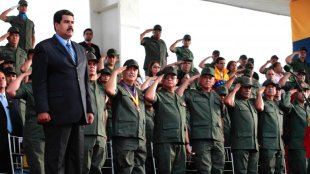 Quase 20 anos de chavismo: a Venezuela tão ou ainda mais dependente do imperialismo