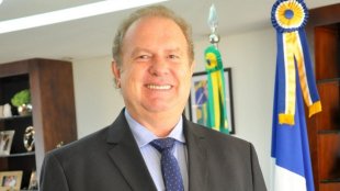 Governador bolsonarista de Tocantins, Carlesse, é afastado, acusado de esquemas de corrupção