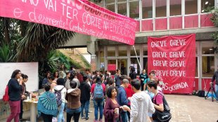 Café da manhã com trabalhadores e estudantes na Ocupação da Letras – Aliança Revolucionária