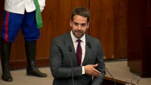 Leite vai propor PEC para privatizar CEEE, Sulgás e CRM sem a necessidade de plebiscito
