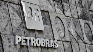 Presidente do Conselho da Petrobras renuncia: sintoma de privatizações iminentes