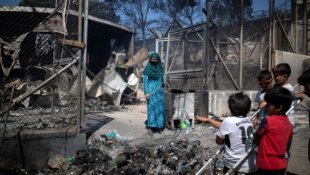 Grécia: Incêndio do acampamento de refugiados de Lesbos, uma consequência das políticas anti-imigrantes da UE