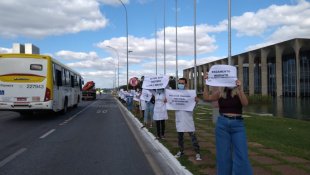 Residentes em greve realizaram ato em Brasília e chamam dia de ações para terça 11/05