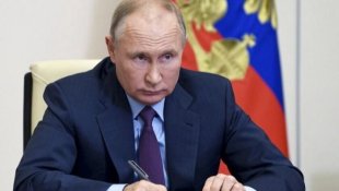 Putin assina anexação de quatro territórios ucranianos à Rússia