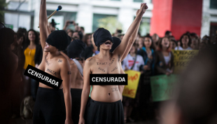 Ativista é condenada por participar de performance na Marcha das Vadias