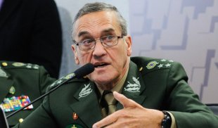 General Villas Boas quer liberdade para matar no RJ e teme uma nova Comissão da Verdade