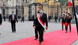 Manuel Merino assumiu como presidente do Peru em meio a protestos