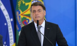 Bolsonaro irá a leilão da CEDAE na Bolsa em SP para vender nossa água no meio da pandemia