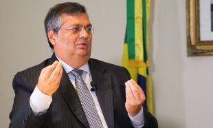 Flávio Dino (PCdoB) elogia reunião com Bolsonaro que sela acordão para atacar servidores