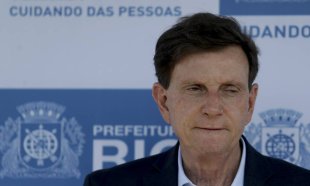 Crivella aposta jogo com publico no Maracanã: "menos 20 mil pessoas na praia