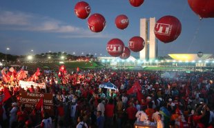 CUT e CTB: organizem a luta contra o arrocho salarial de Bolsonaro e pela revogação das reformas
