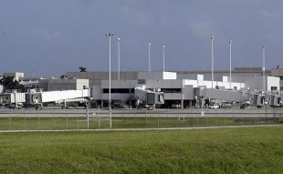 Vários mortos e feridos em tiroteio no Aeroporto da Flórida