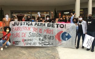 Neste domingo (23) centenas foram ao ato no Carrefour do Norte Shopping no RJ por justiça para Beto