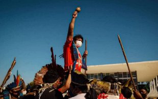 A luta dos indígenas mostra o caminho para enfrentar a extrema direita e os ataques