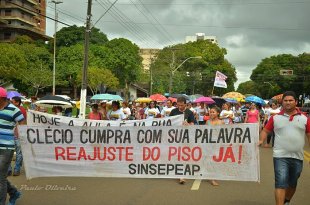 Servidores municipais do Macapá entram em greve contra intransigência de prefeito do PSOL