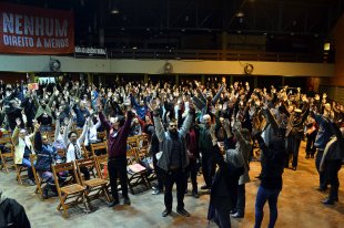 Municipários de Porto Alegre decidem greve contra os ataques de Marchezan