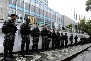 Militarizada, Assembléia gaúcha aprova a toque de caixa o ajuste de Sartori