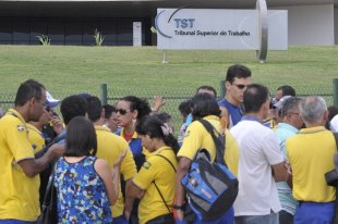 TST ataca direito de greve dos trabalhadores dos Correios