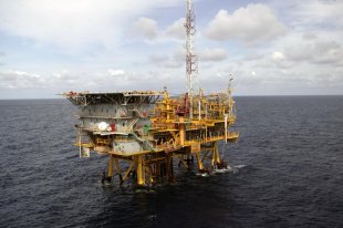 Provocando petroleiros, Petrobras anuncia venda de 2 campos de petróleo e 1 fábrica