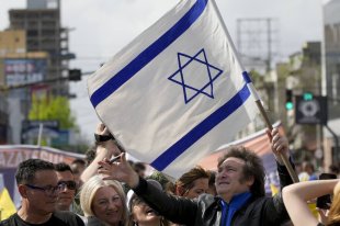 Israel parabenizou Milei e propôs abrir uma embaixada argentina em Jerusalém em meio ao genocídio