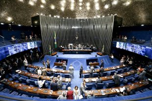 Planalto e líderes do Senado querem que o projeto da Lei de Abuso de Autoridade seja desacelerado