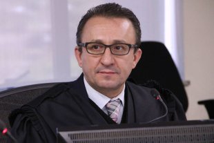 Judiciário golpista reage contra decisão de Favreto, CNJ tem seis representações contra o juiz