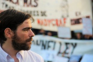  Mesmo após ameaças de morte, deputado argentino Nicolas Del Caño encabeça manifestação em Paralisação Nacional