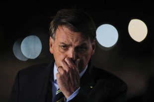 Jair Bolsonaro, um 'irracional' na pandemia ou um assassino em massa?
