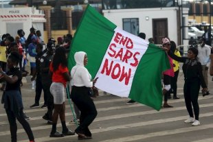 Nigéria: dezenas de mortos após sangrenta repressão a protestos contra a violência policial no país
