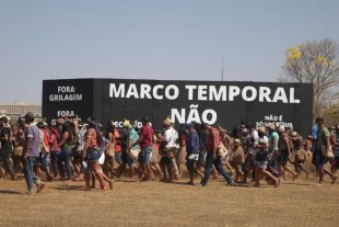 Estadão defende o reacionário Marco Temporal após silenciar sobre a histórica luta indígena 