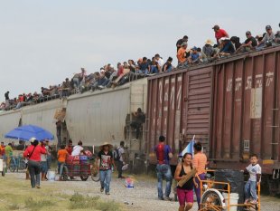 EUA recorrem contra decisão de liberar famílias de imigrantes ilegais detidas