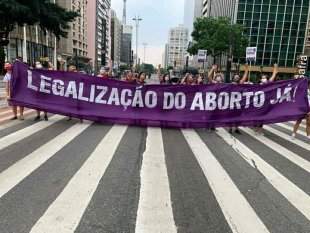 Por que e como lutar pelo direito ao aborto legal no Brasil de Bolsonaro?