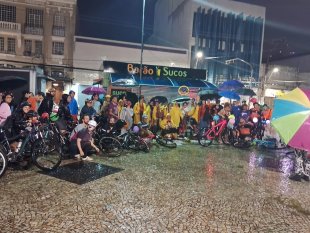 Ato-bicletada por justiça à Julieta reúne dezenas de pessoas em Campinas