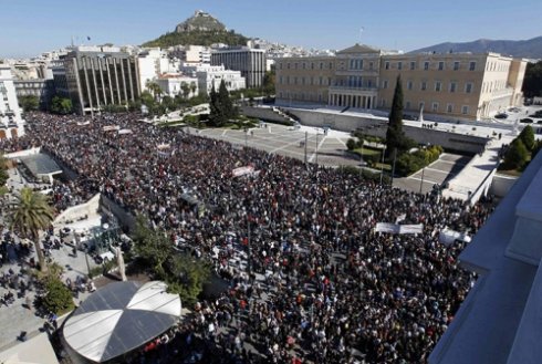 Grécia: "Se tivéssemos de fazer uma definição, diria que é um governo de colaboração de classes"