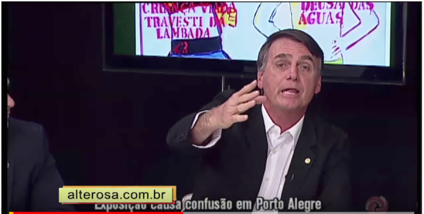 "Tem que fuzilar os autores da exposição", diz Bolsonaro em programa de TV