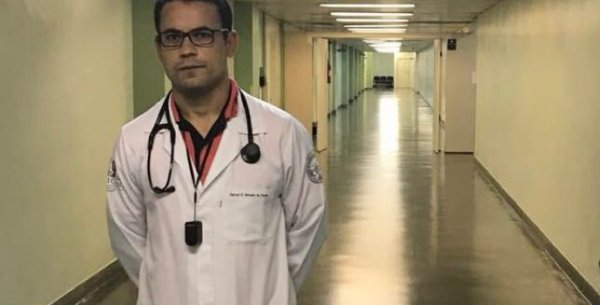 Entrevista com Gerson Salvador, médico infectologista da USP: “Que nenhum ser humano do mundo seja privado do direito à saúde”