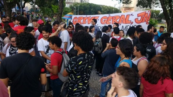 Fortaleza e Recife também tiveram milhares nas ruas pelo Fora Temer