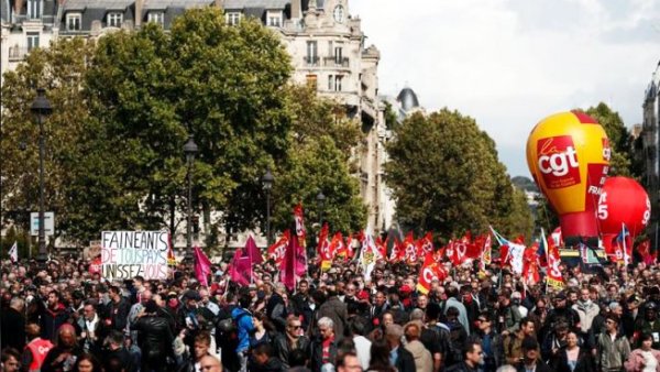Com centenas de mobilizações começa a greve geral na França
