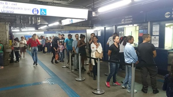 Alckmin avança na terceirização das bilheterias da linha 2 do metrô de SP