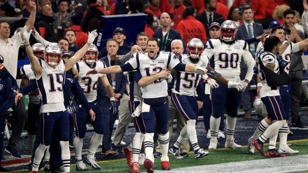 New England Patriots vencem Los Angeles Rams e conquistam Super Bowl pela sexta vez