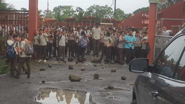 Costa Rica: rebelião de estudantes do ensino médio esquenta o cenário nacional