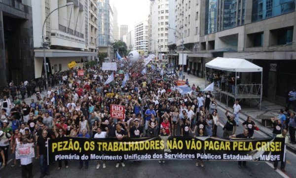 Sem pagamento servidores irão ao Palácio Guanabara cobrar o Pezão